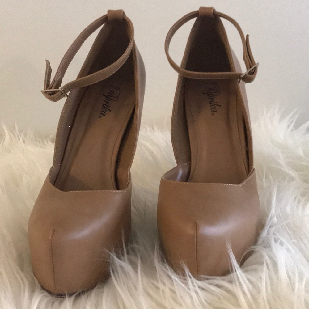 Tan Heels